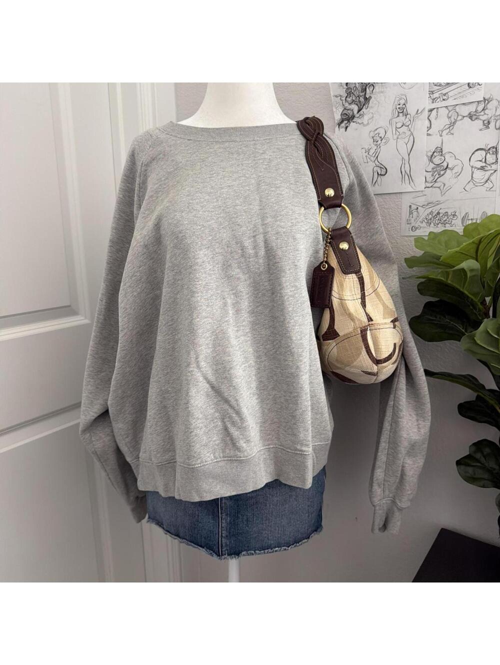 Gap sweatshirt